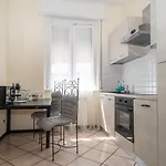Apartament Elizabeth House Como