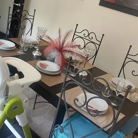 Elizabeth House 아파트 *