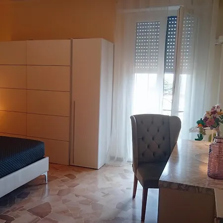 Elizabeth House 科莫