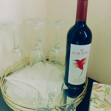 Elizabeth House 아파트