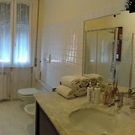 Elizabeth House 公寓 科莫