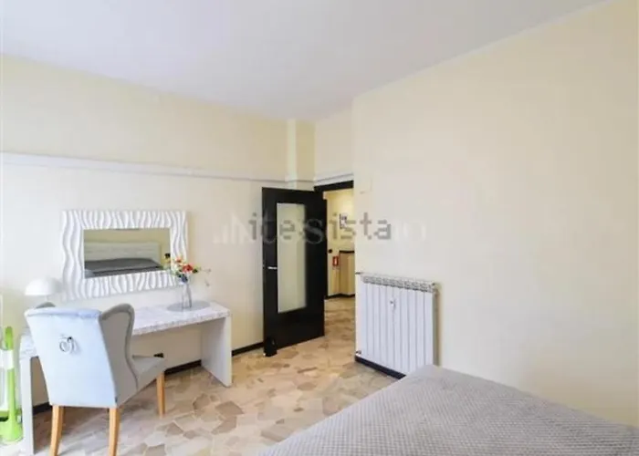 Elizabeth House Como