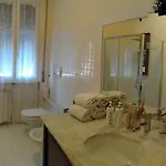 Elizabeth House Apartman Como