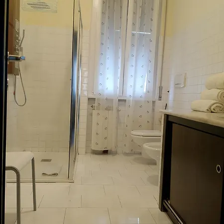 Elizabeth House Apartment Como