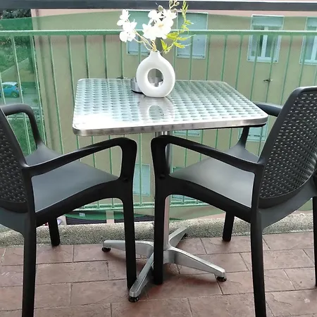 Elizabeth House 아파트 *